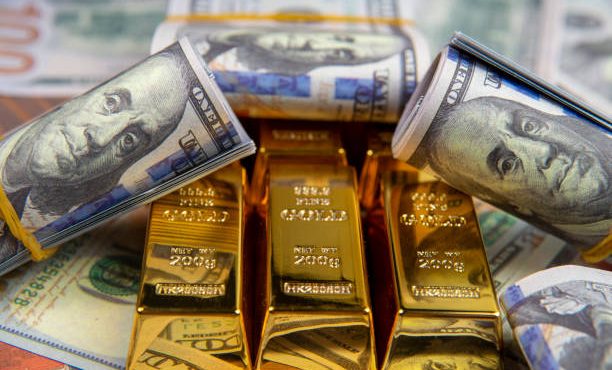 آیا قیمت طلا در بازار به صورت مداوم کاهش خواهد یافت؟ Gold in the market