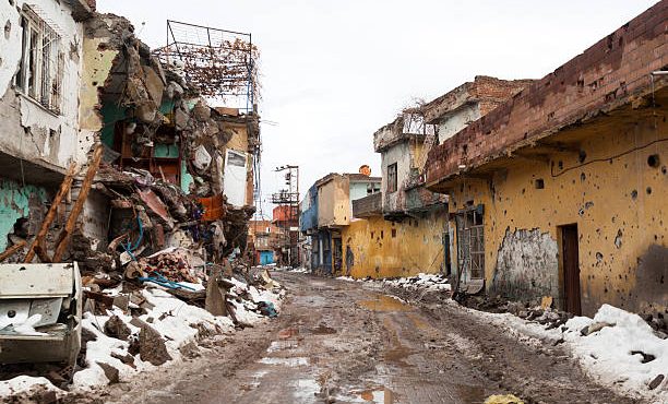 Tehran's emergency room to transport the victims of the terrorist incident