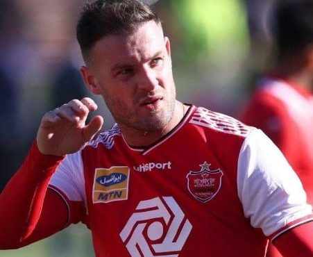 زندانی شدن مهاجم جنجالی پرسپولیس مهاجم فوتبال