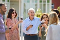 چه قشری از جامعه شاد هستند آیا ثروتمندان!