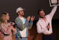 رایان گاسلینگ رکورد گینس را با معلق خوردن ماشین شکست