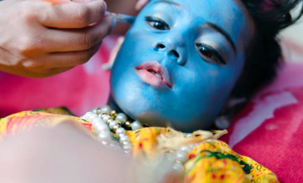 Eyeliner in Indian children