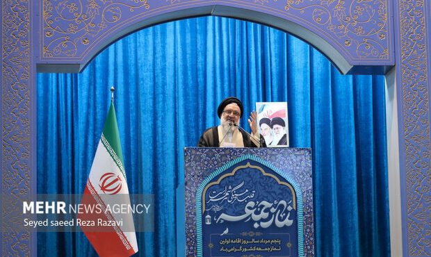 خاتمی: پیروی از سیره پیامبر با مقاومت و ایستادگی محقق میشود