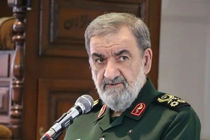 سردار رضایی: پاسخ ایران به حملات زیرساختی قاطع و شدید خواهد بود